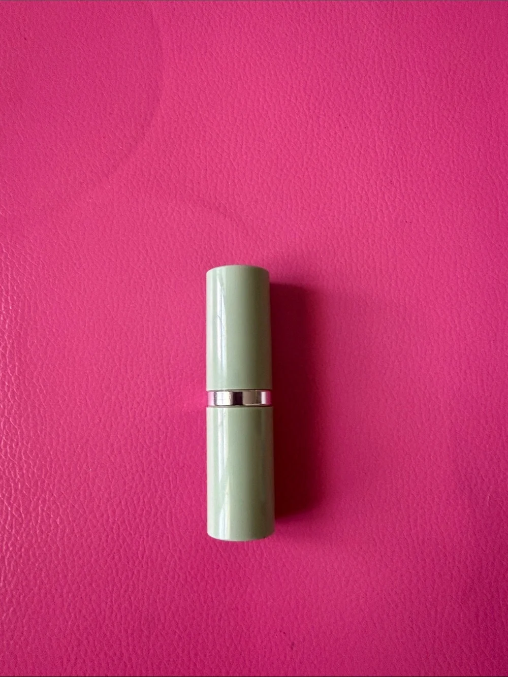 Clinique Different Lipstick Angel Red Green Tube New Unused